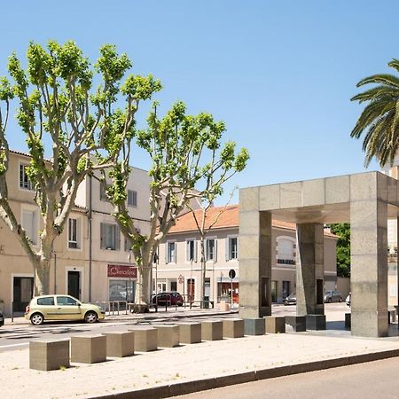 Domus Titus Spacieux T2 Proche De La Gare Nimes Exterior photo